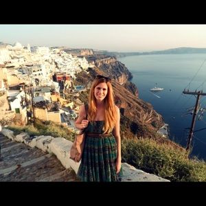 Meet your Posher, Elise